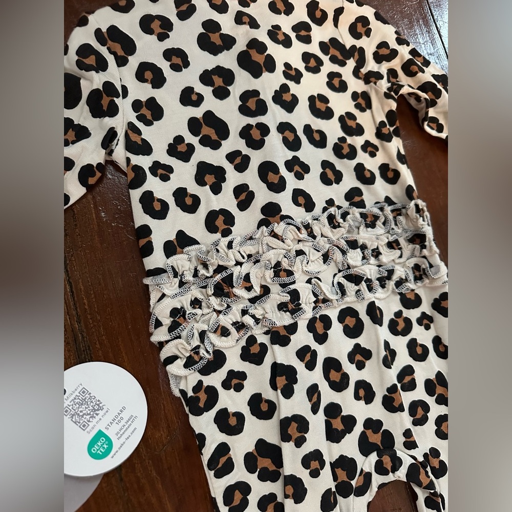 Leopard Milkberry Footie
